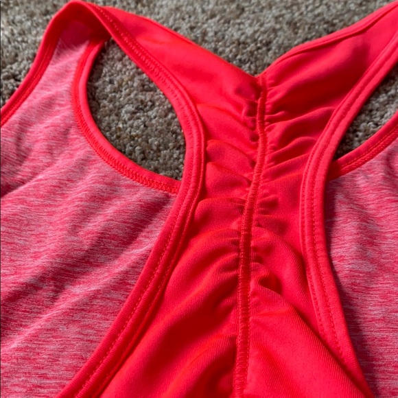 Pink new balance workout top - Picture 3 of 4